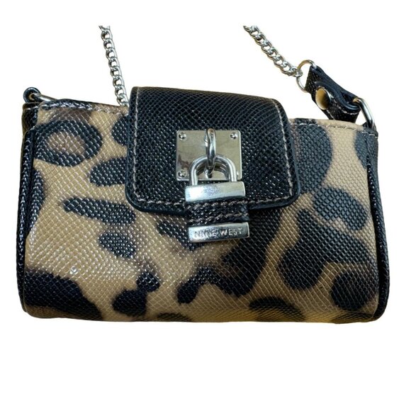 Nine West Leopard Print Mini Crossbody Purse With Chain Strap & Button Closure - Picture 2 of 5